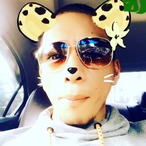 Meet your Posher, Leo